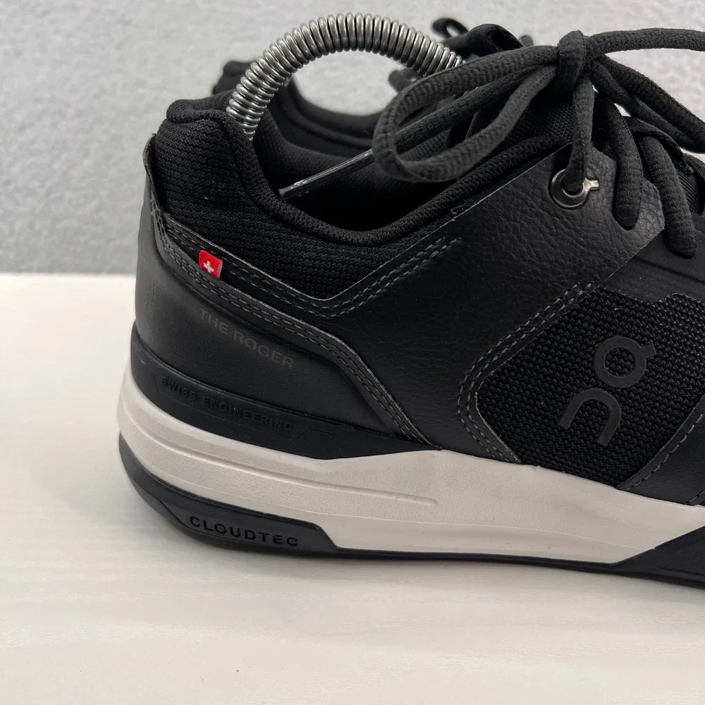 On Running The Roger Clubhouse Black White Sneakers Womens 10 3WD30050299